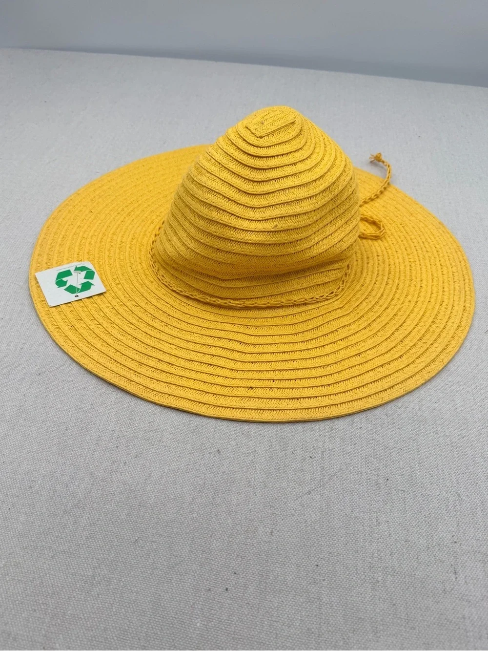 Wide-Brim Sun Hat in Yellow — Women’s Summer Floppy Hat